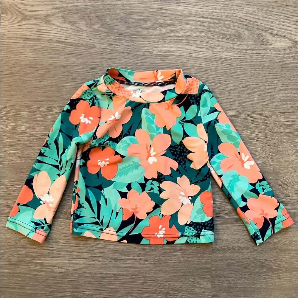 Carter’s Baby Girls Rash Guard Size 9M Set of 2 Long Sleeve Floral Strawberries